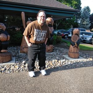 Meet your Posher, Carlos